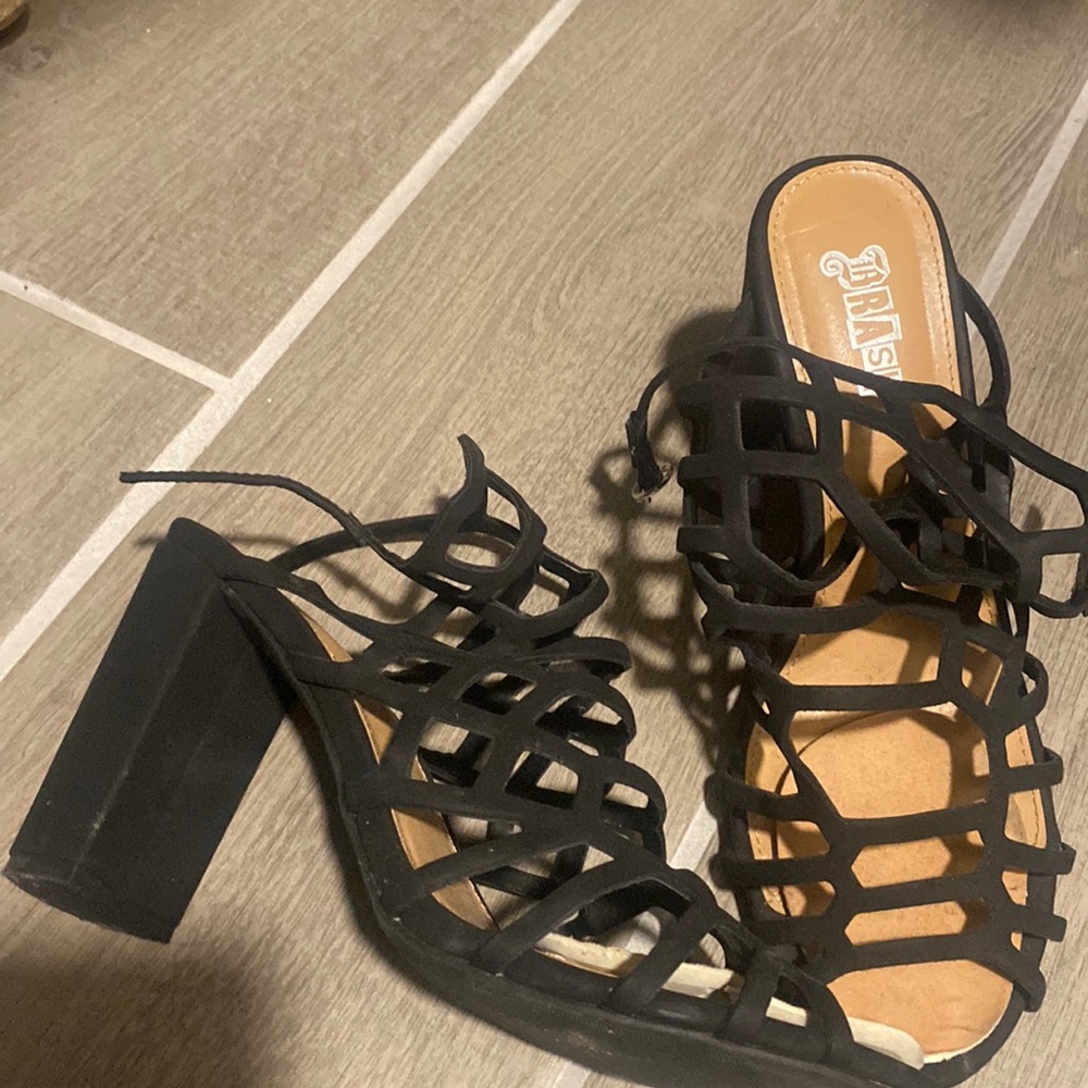Chunky heel